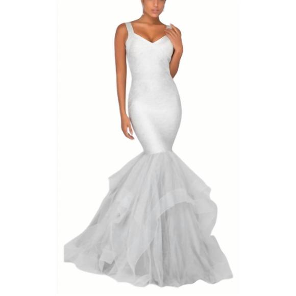 NEW TERANI COUTURE fitted mermaid gown in ivory/silver - Picture 1 of 2